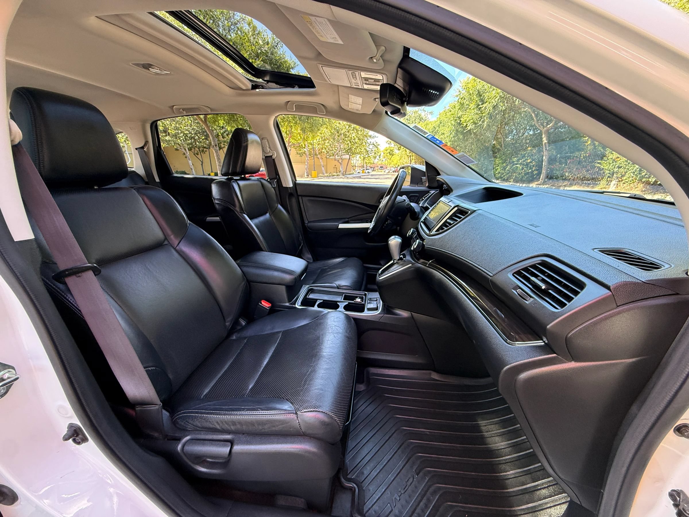 Used 2016 Honda CR-V Touring image 14