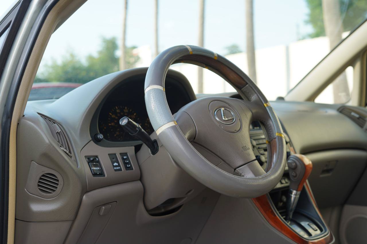 Used 2002 Lexus RX 300 4WD image 9