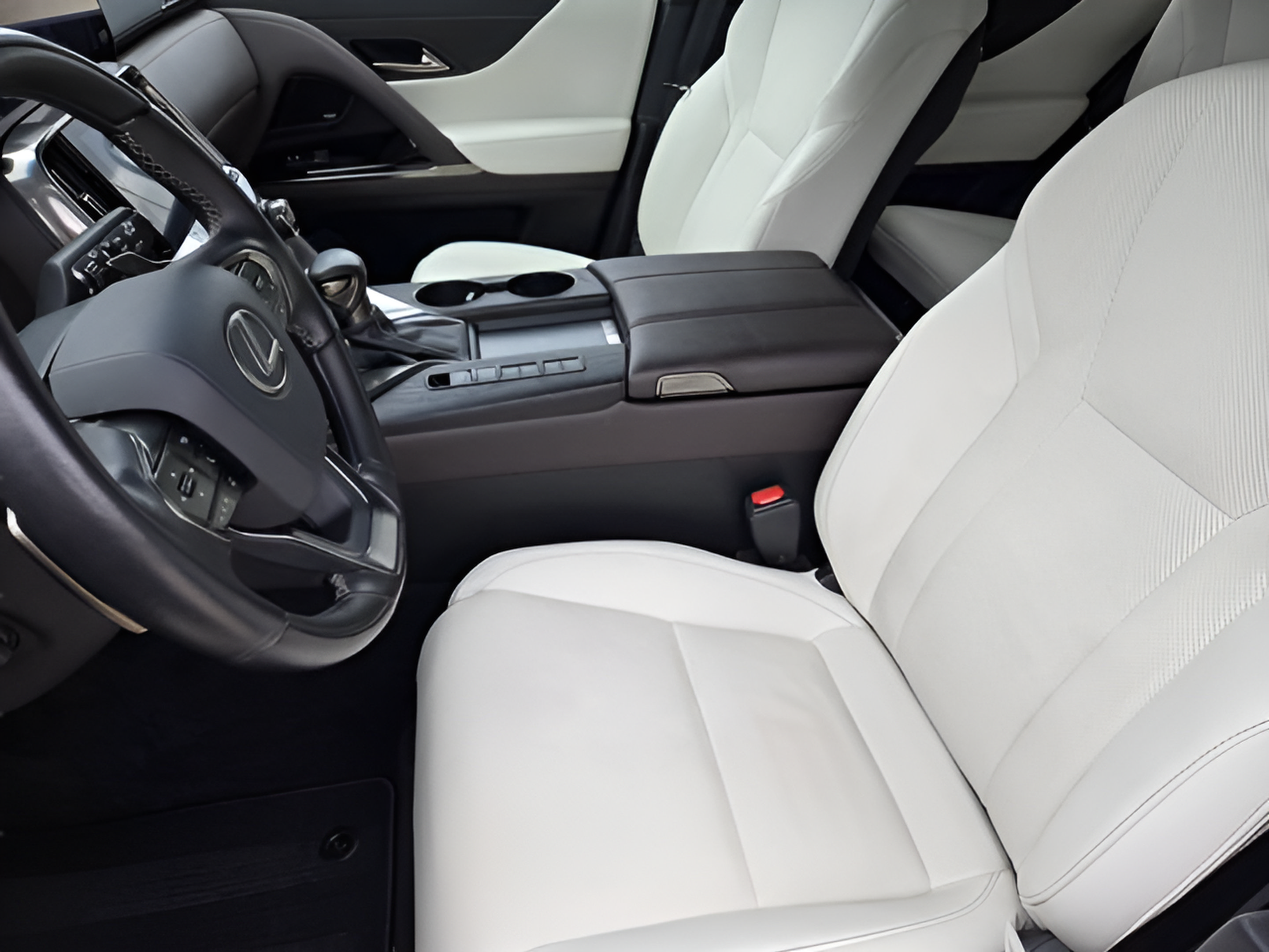 Used 2023 Lexus LX 600 4WD w/ Appearance Package image 9