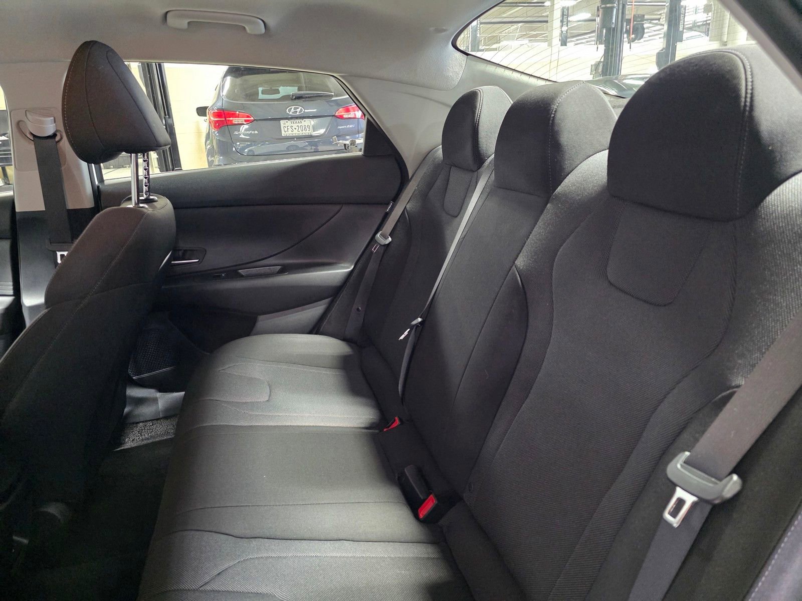 Used 2026 Hyundai Elantra SE image 14