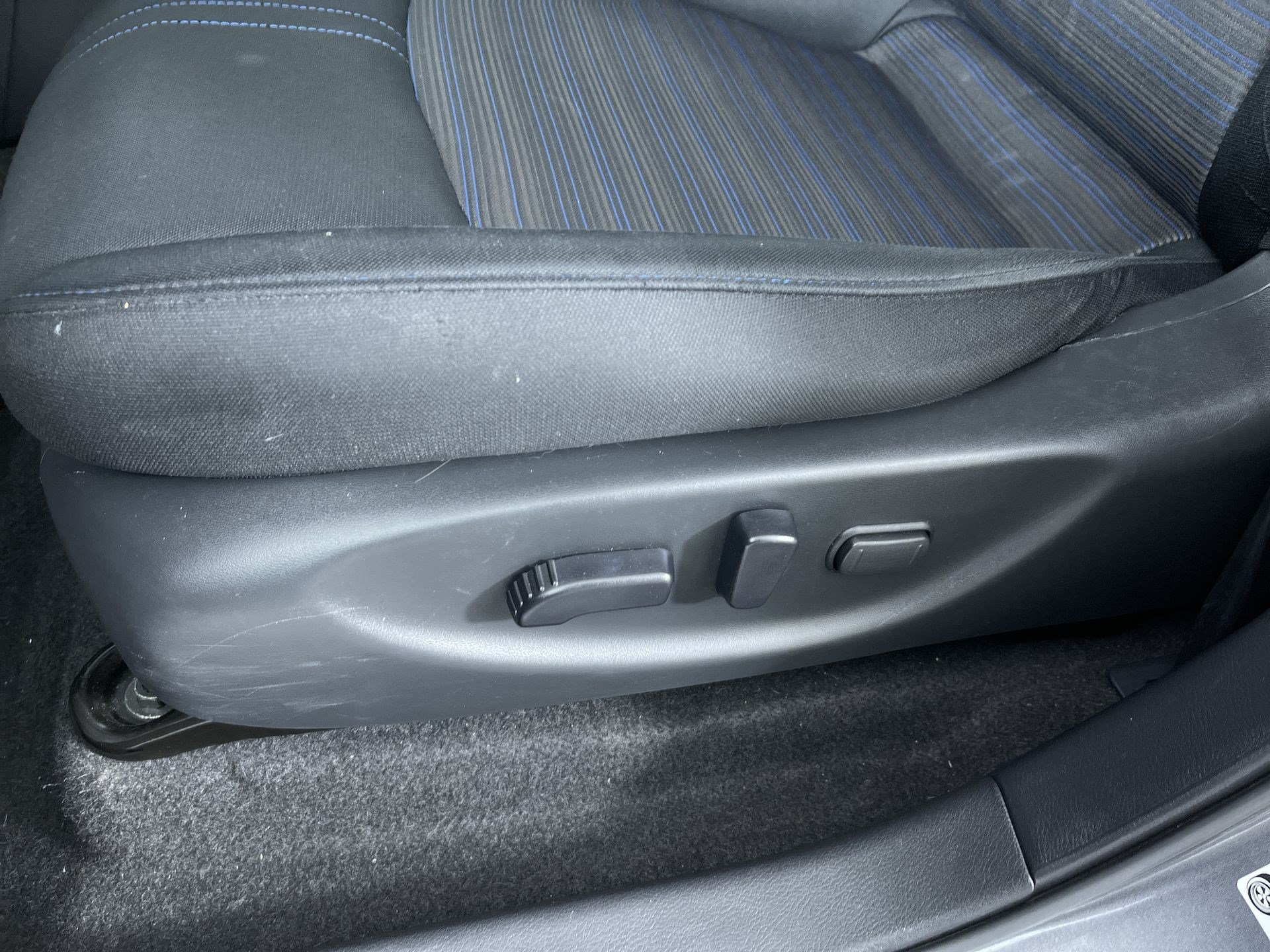 Certified 2024 Nissan Leaf SV Plus FWD image 12