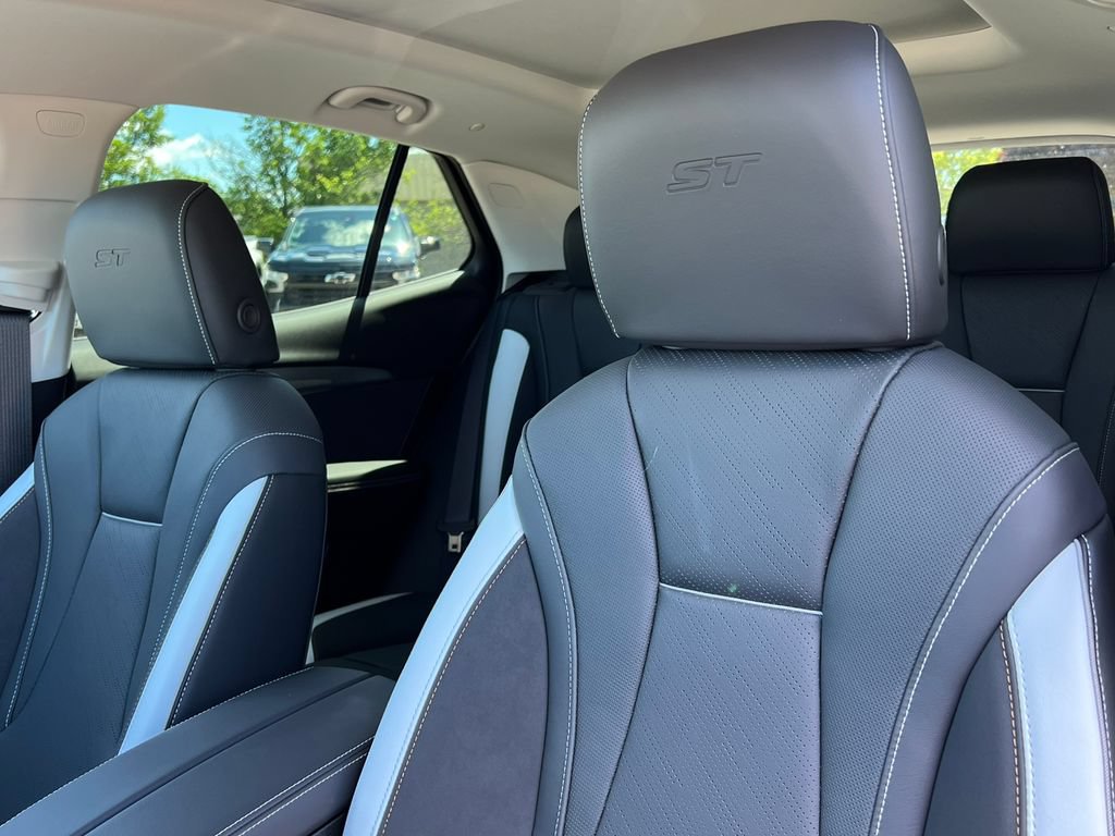 New 2026 Buick Envision Sport Touring AWD/4WD image 12