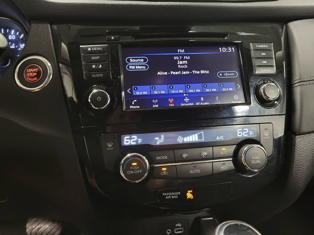 Used 2019 Nissan Rogue SL FWD image 18
