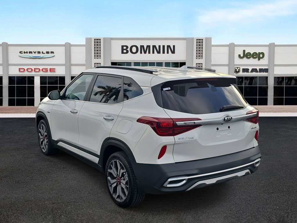 Used 2021 Kia Seltos SX w/ SX Sunroof Package image 4