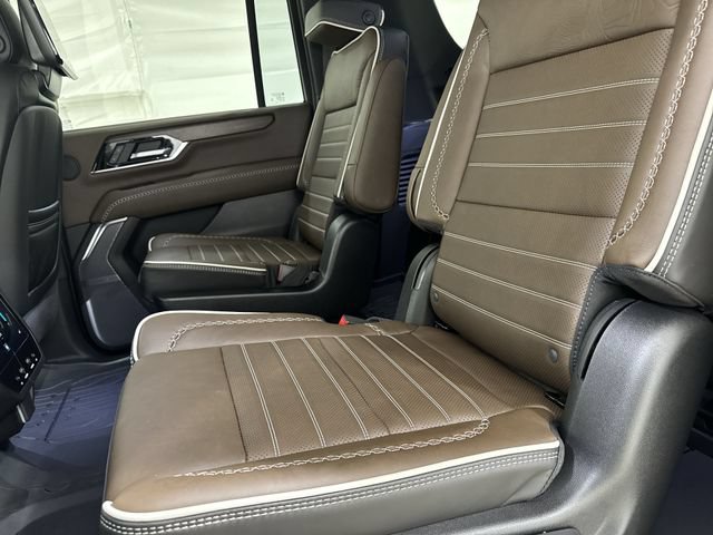 New 2026 GMC Yukon XL Denali Ultimate w/ LPO, Floor Liner Package AWD/4WD image 26