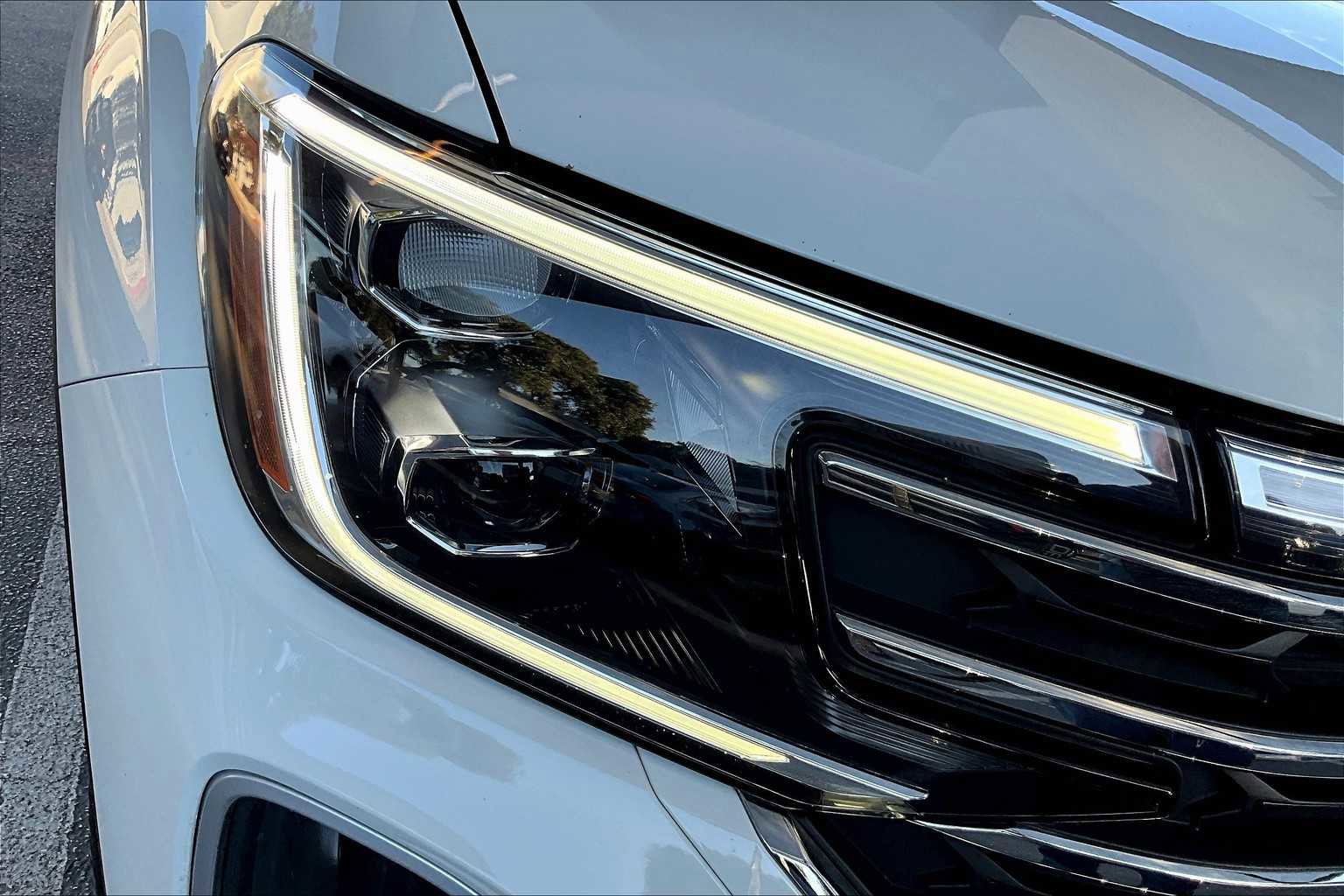 Certified 2024 Volkswagen Atlas SE image 54