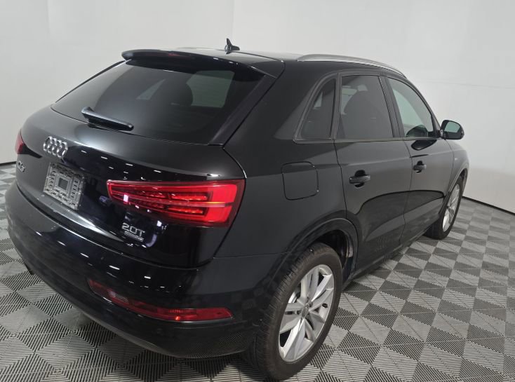 Used 2018 Audi Q3 2.0T Premium AWD/4WD image 17