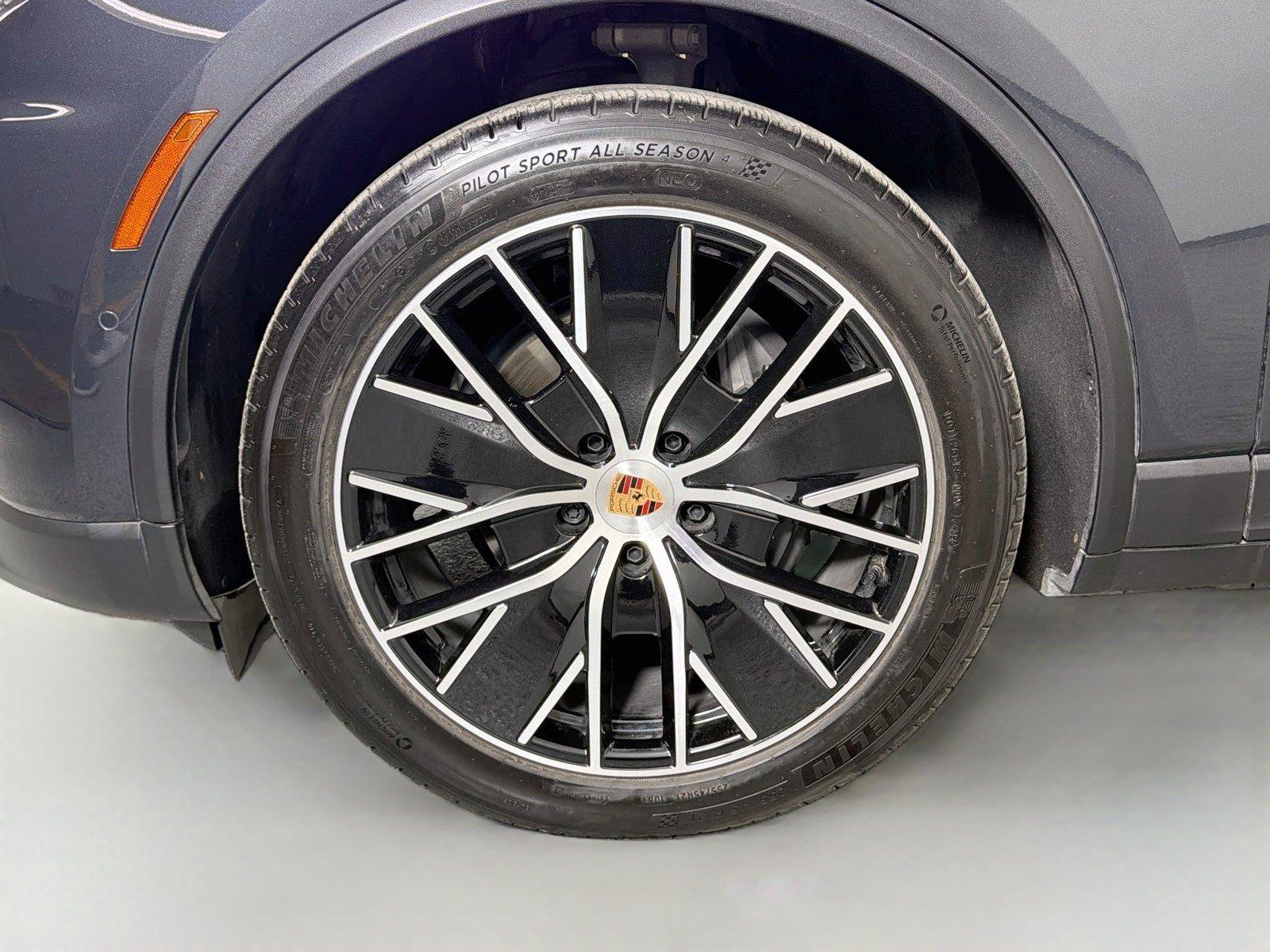 Certified 2026 Porsche Macan Electric RWD image 11