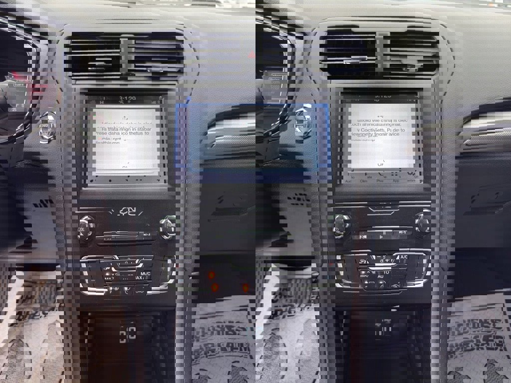 Used 2019 Ford Fusion SE w/ Equipment Group 151A image 14