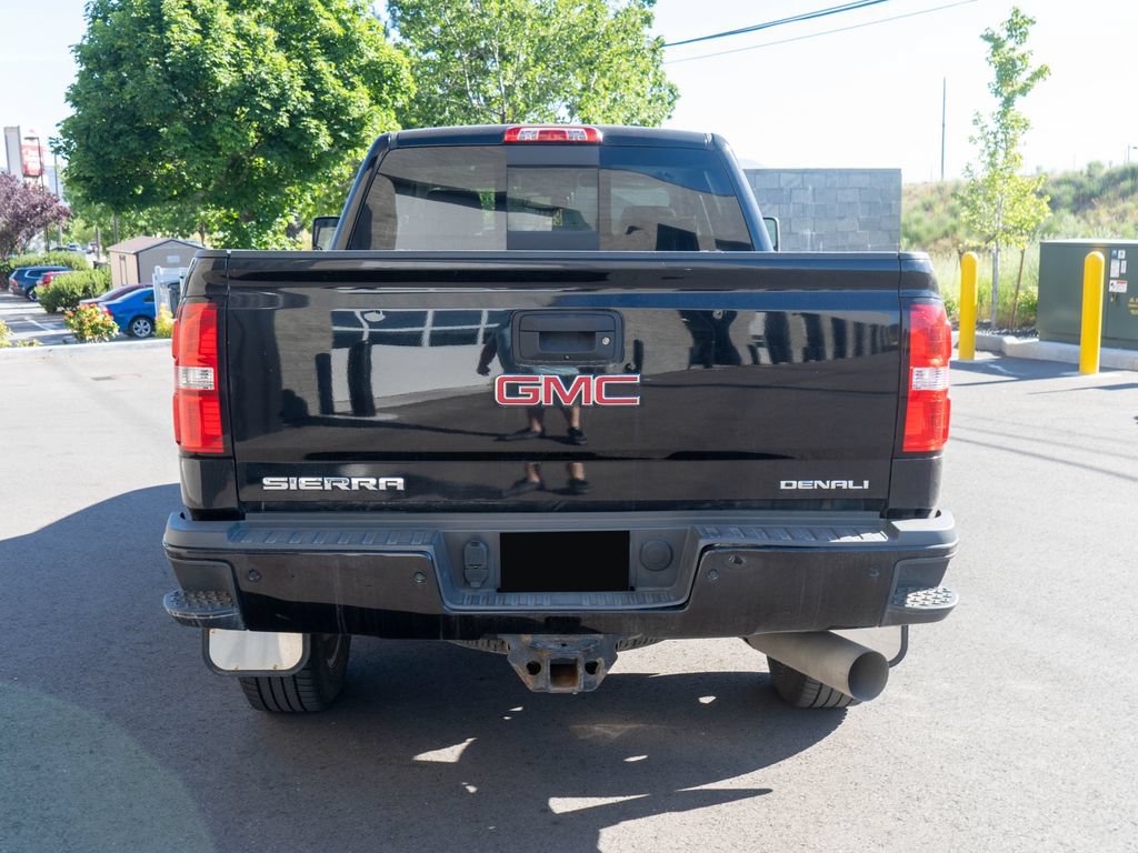 Used 2018 GMC Sierra 2500 Denali AWD/4WD image 6