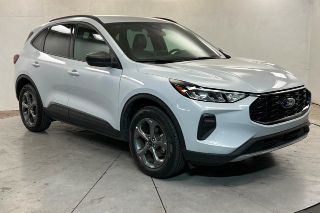 Used 2025 Ford Escape ST-Line image 7