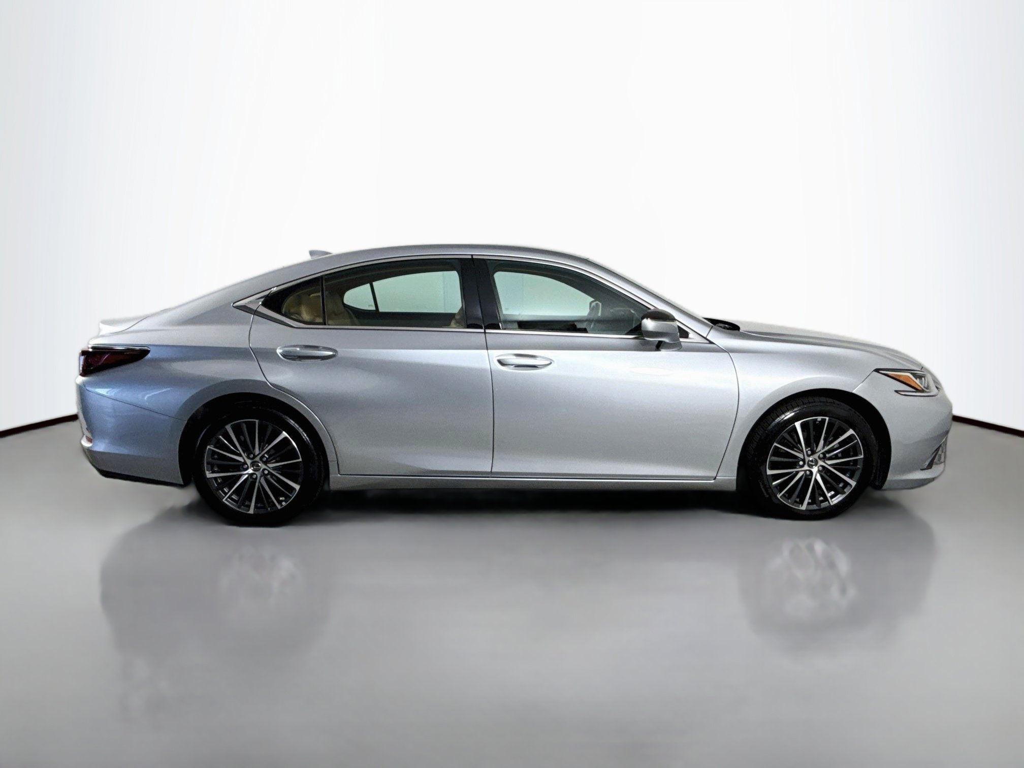 Used 2022 Lexus ES 350 w/ Premium Package FWD image 11
