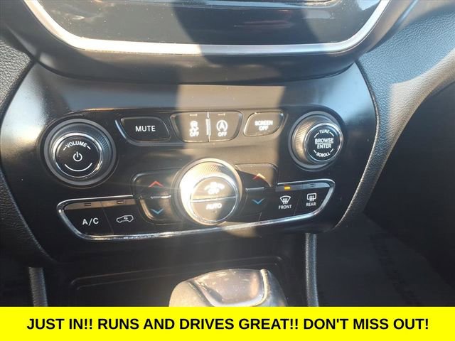 Used 2019 Jeep Cherokee Overland w/ Technology Group image 22