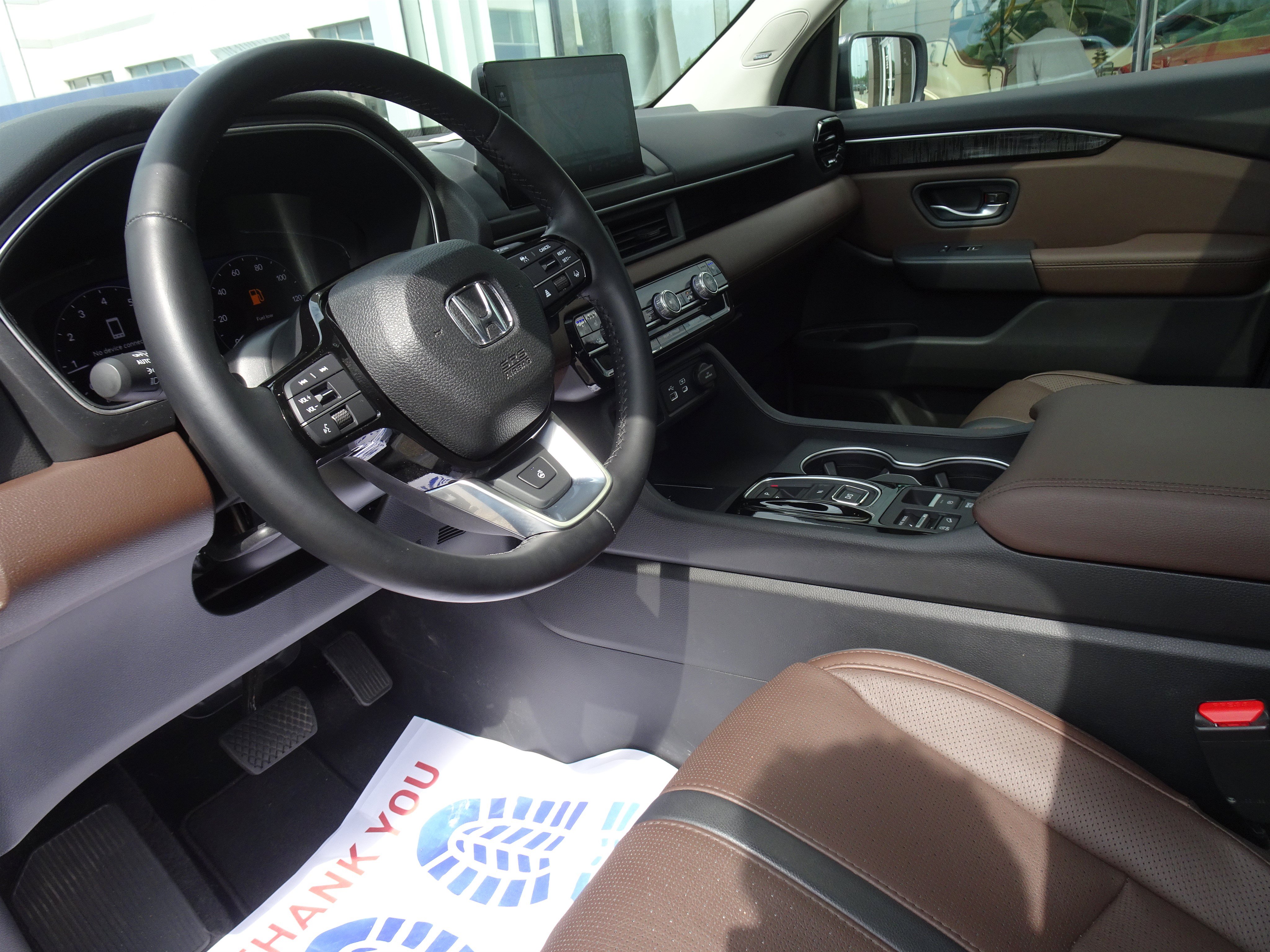 Used 2025 Honda Pilot Elite image 13