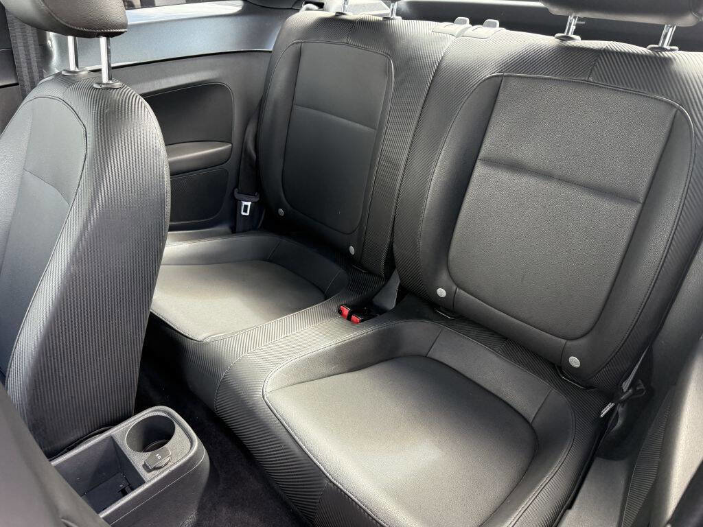 Used 2012 Volkswagen Beetle 2.5 image 10