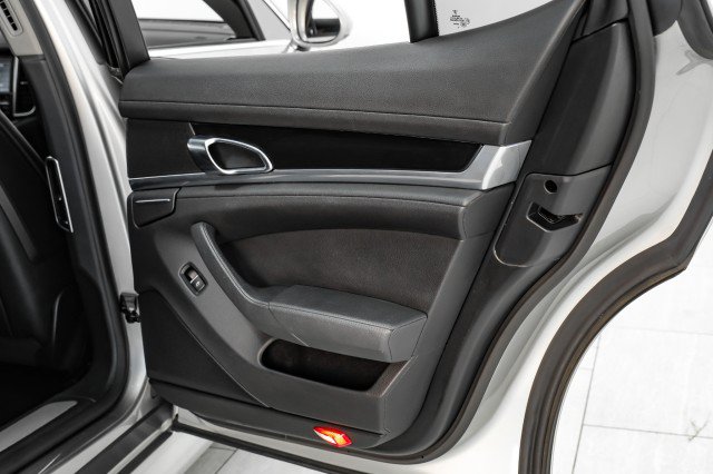 Used 2010 Porsche Panamera S RWD image 45