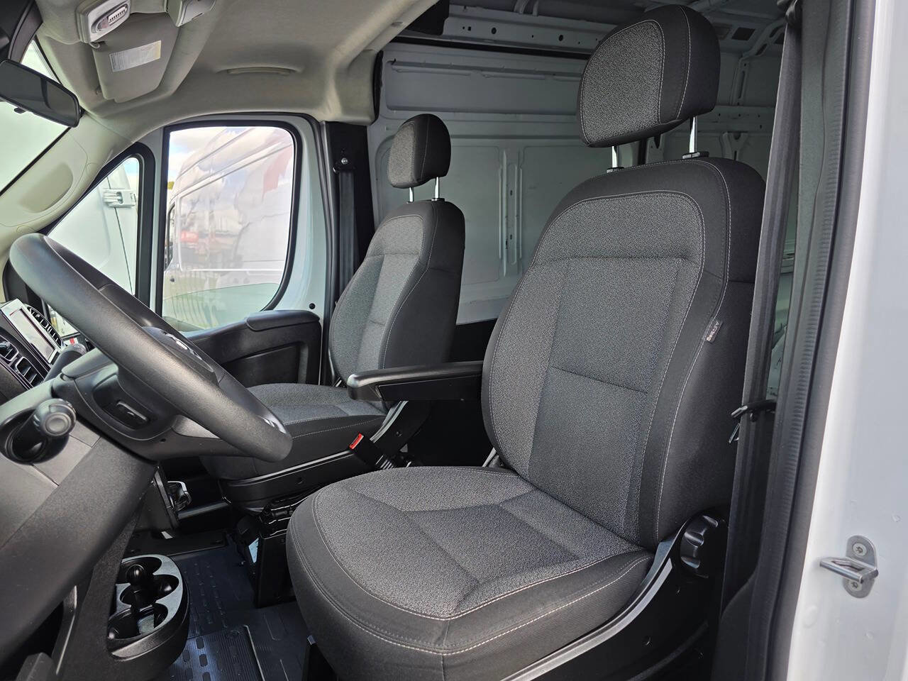 Used 2023 RAM ProMaster 2500 image 10