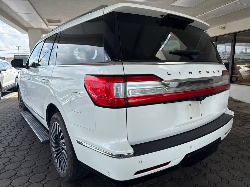 Used 2020 Lincoln Navigator Black Label w/ Cargo Convenience Package AWD/4WD image 7