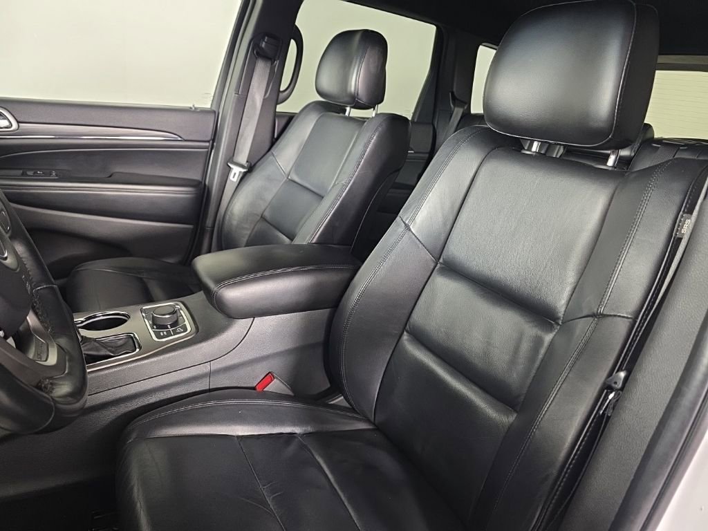 Used 2019 Jeep Grand Cherokee Limited image 15