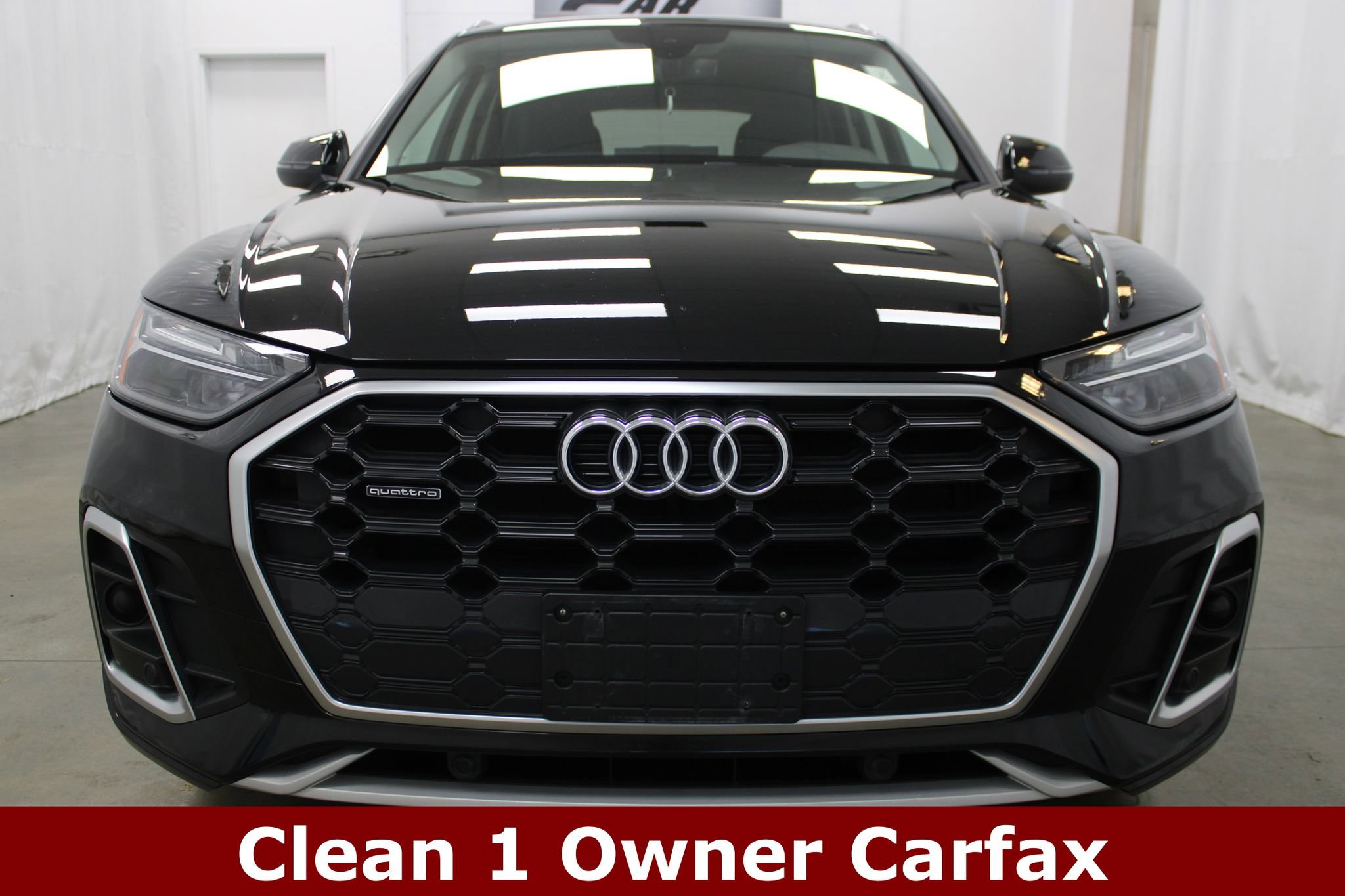 Used 2023 Audi Q5 2.0T Premium w/ Convenience Package image 2