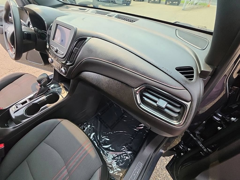 Used 2023 Chevrolet Equinox RS AWD/4WD image 25