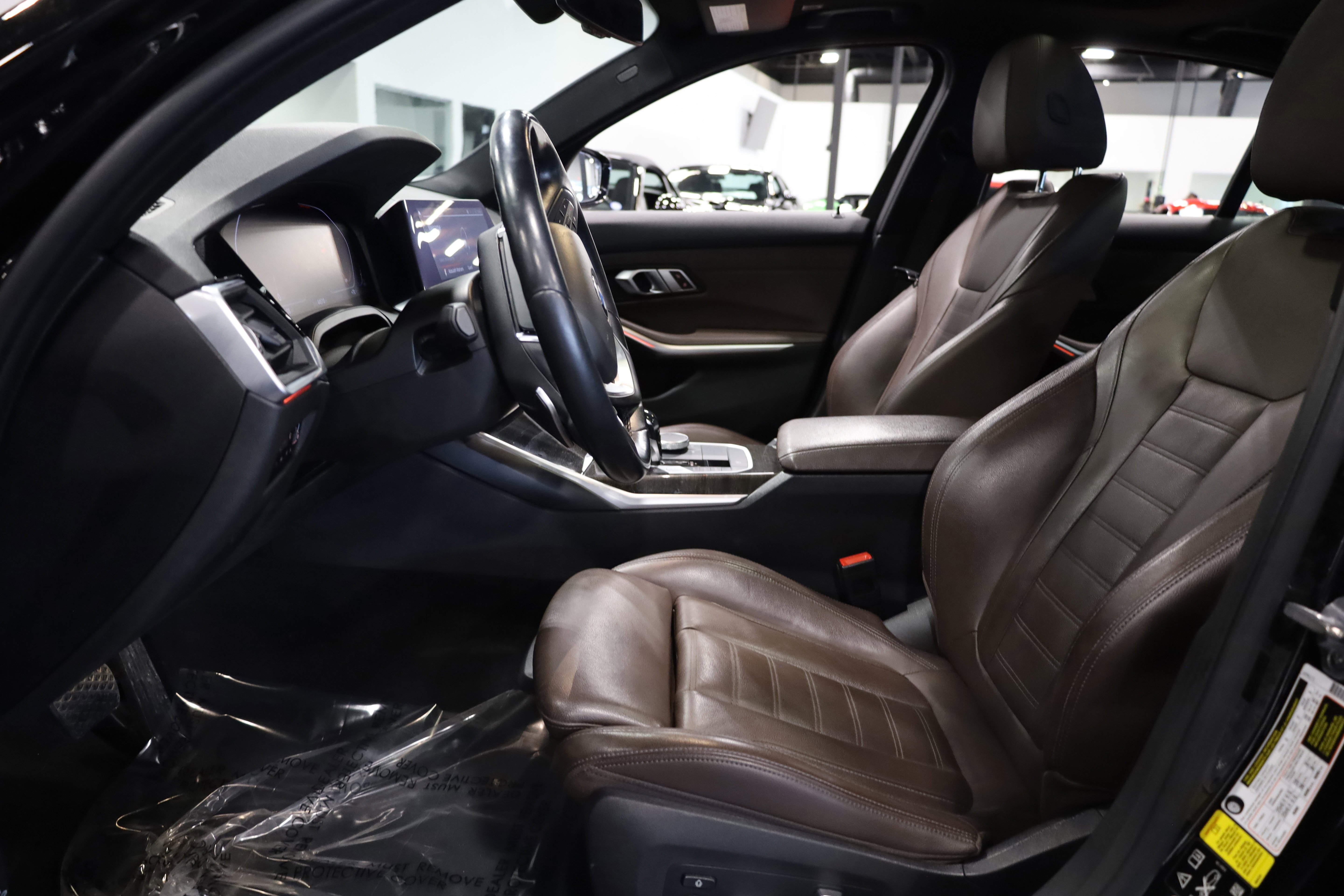 Used 2020 BMW 330i xDrive Sedan w/ Premium Package image 16