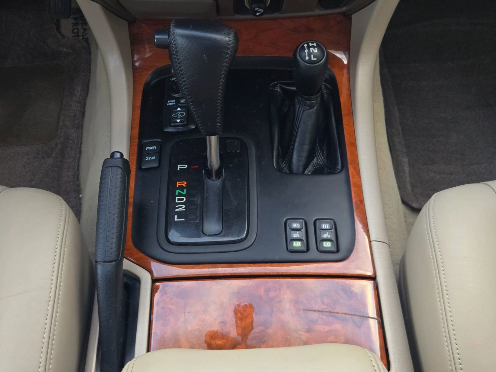 Used 1999 Lexus LX 470 4WD image 28