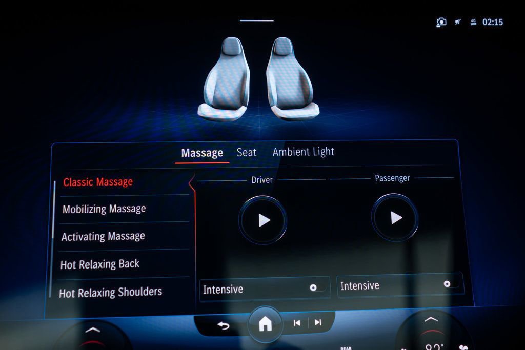 Used 2023 Mercedes-Benz EQS 580 4MATIC SUV w/ Exclusive Trim Package image 33