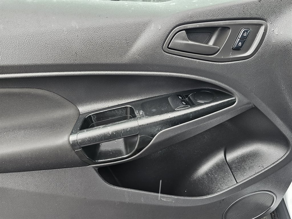 Used 2018 Ford Transit Connect XL image 15