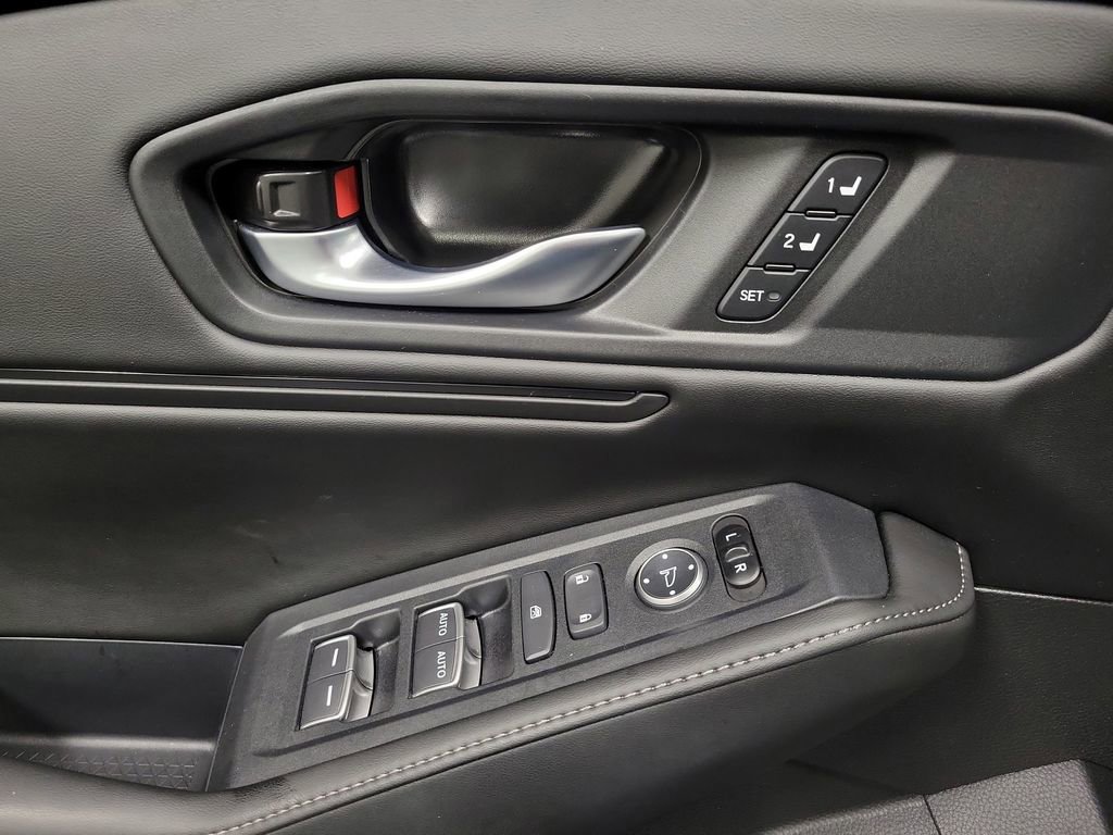 Used 2025 Honda Accord Sport image 19