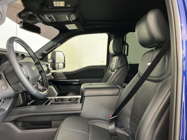 Used 2026 Ford F450 Platinum w/ FX4 Off-Road Package AWD/4WD image 18