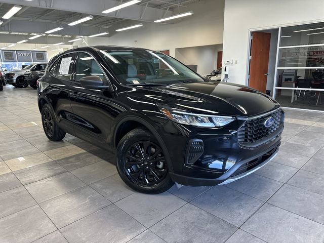 Used 2023 Ford Escape Active