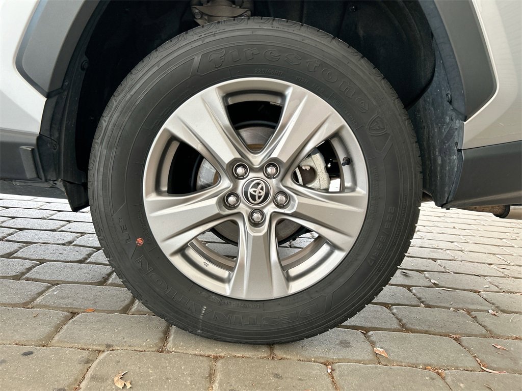 Used 2024 Toyota RAV4 XLE image 45