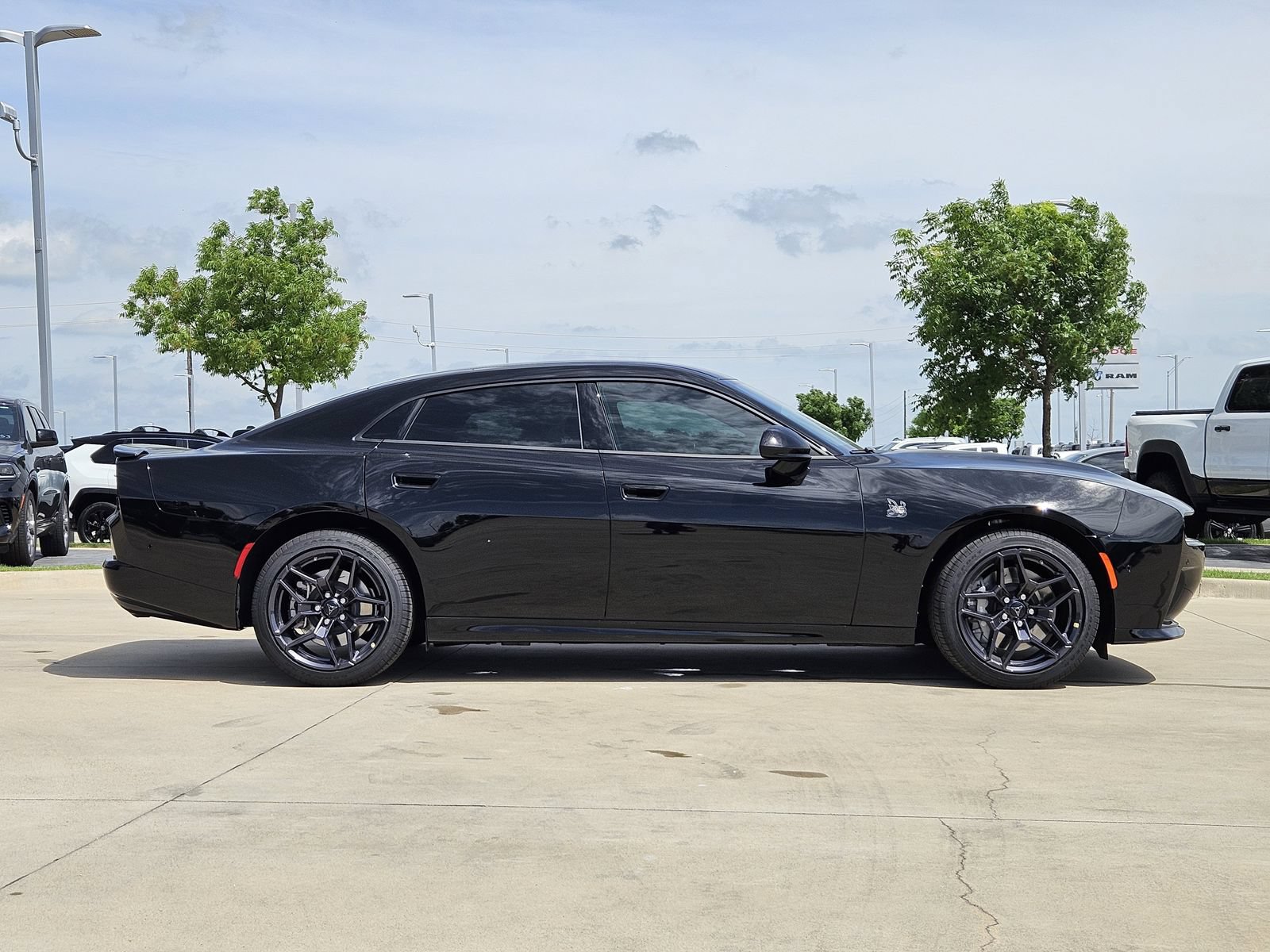 New 2026 Dodge Charger Scat Pack w/ Blacktop Package AWD/4WD image 7