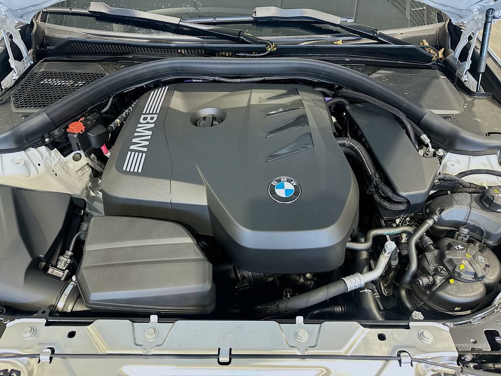 New 2026 BMW 330i xDrive Sedan w/ Premium Package AWD/4WD image 32
