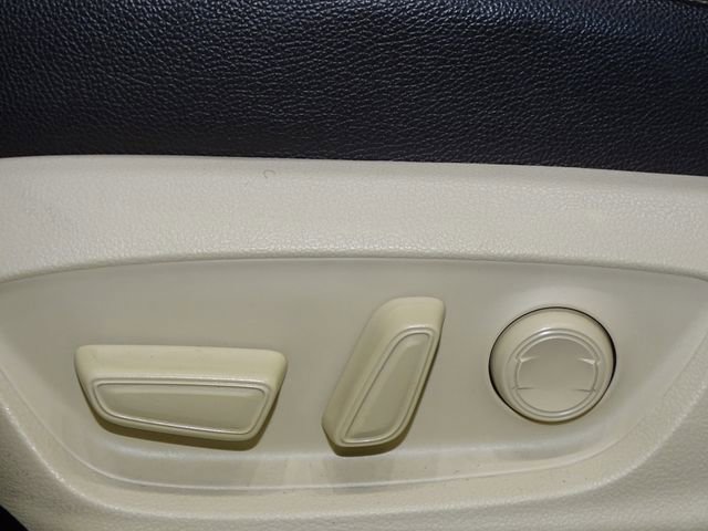 Used 2019 Toyota Camry LE image 18