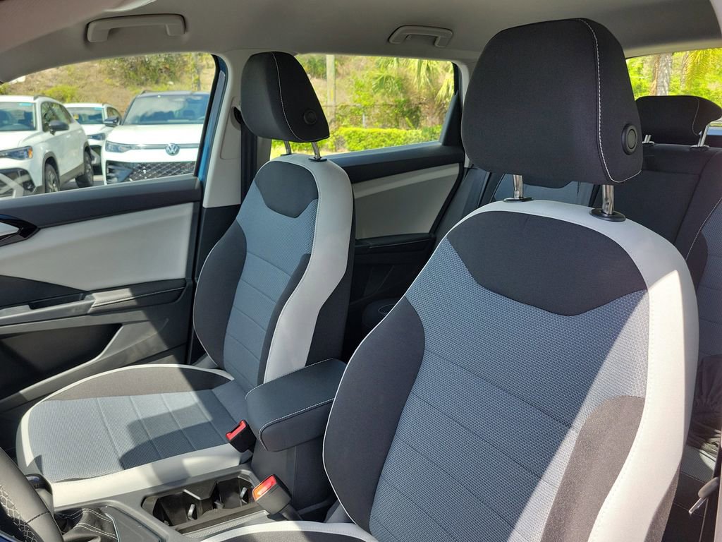 New 2026 Volkswagen Taos S image 15