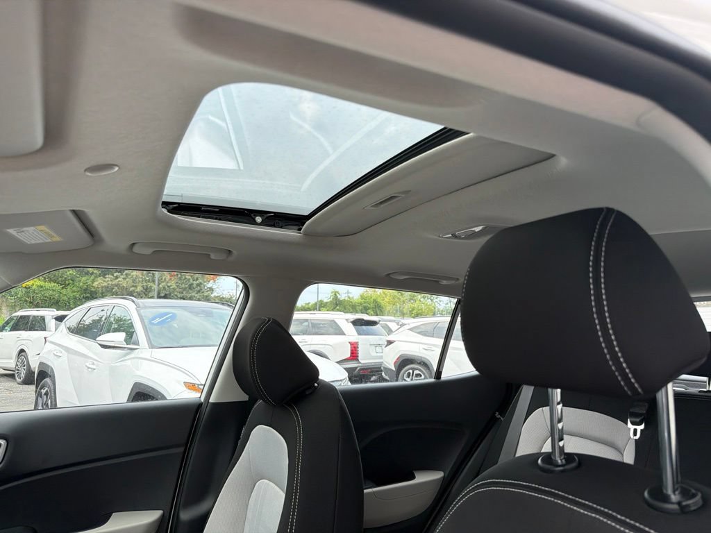 New 2026 Hyundai Venue SEL FWD image 15