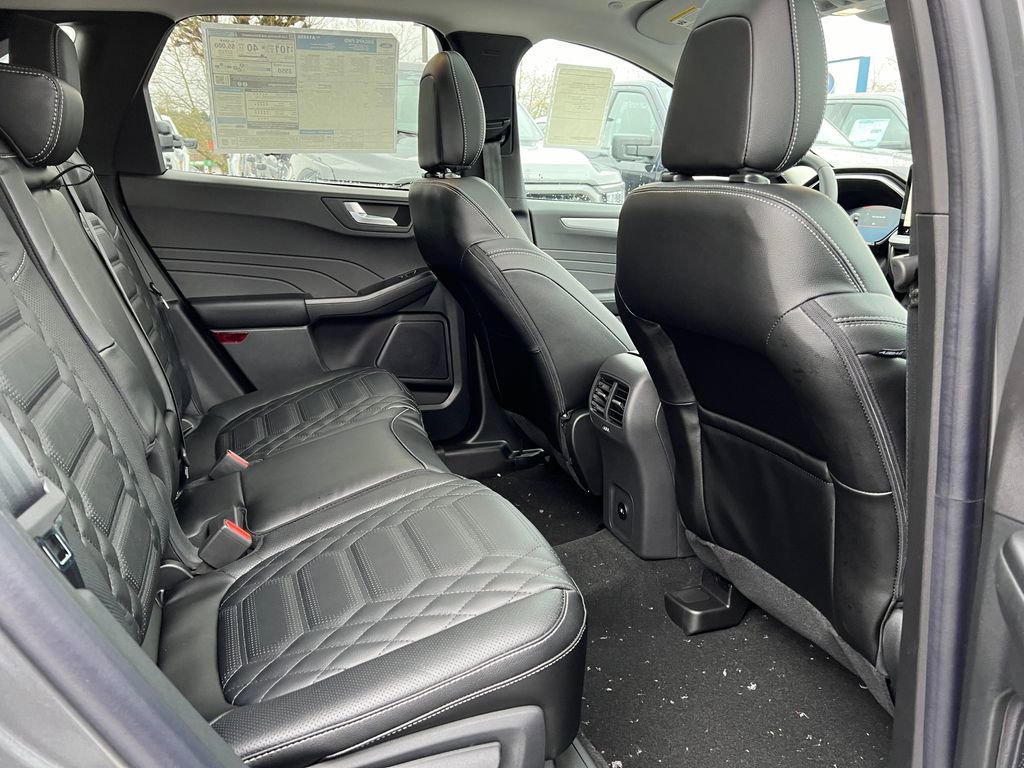 New 2024 Ford Escape SE w/ PHEV Premium Package FWD image 7