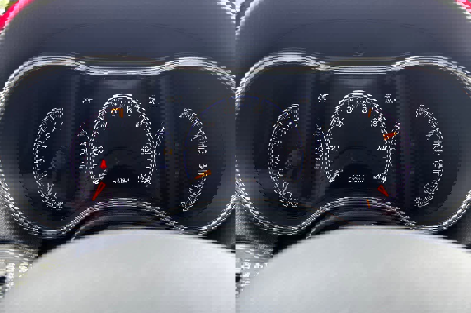 Used 2020 Jeep Grand Cherokee Altitude image 27