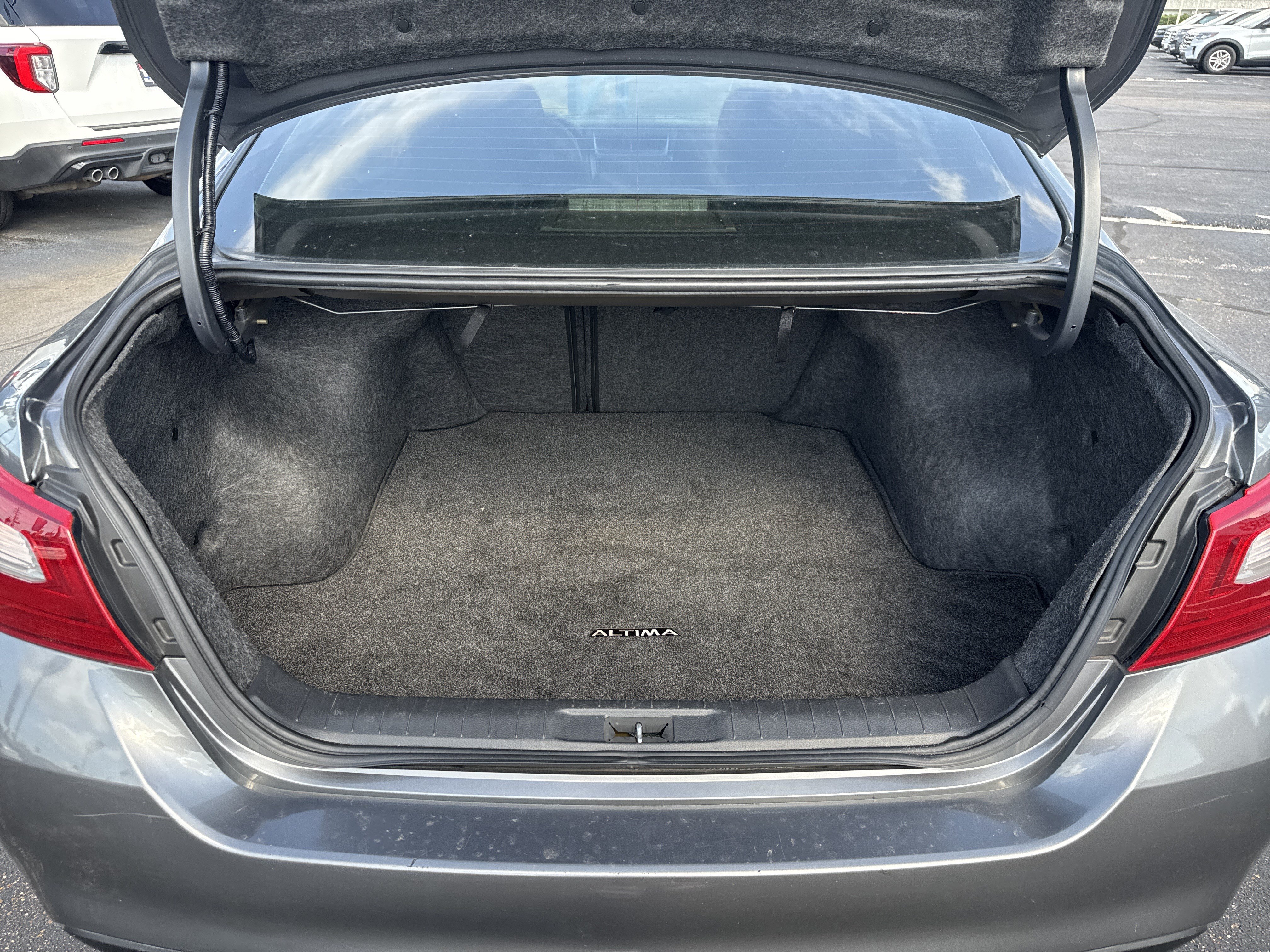 Used 2018 Nissan Altima 2.5 S w/ S Convenience Package FWD image 13