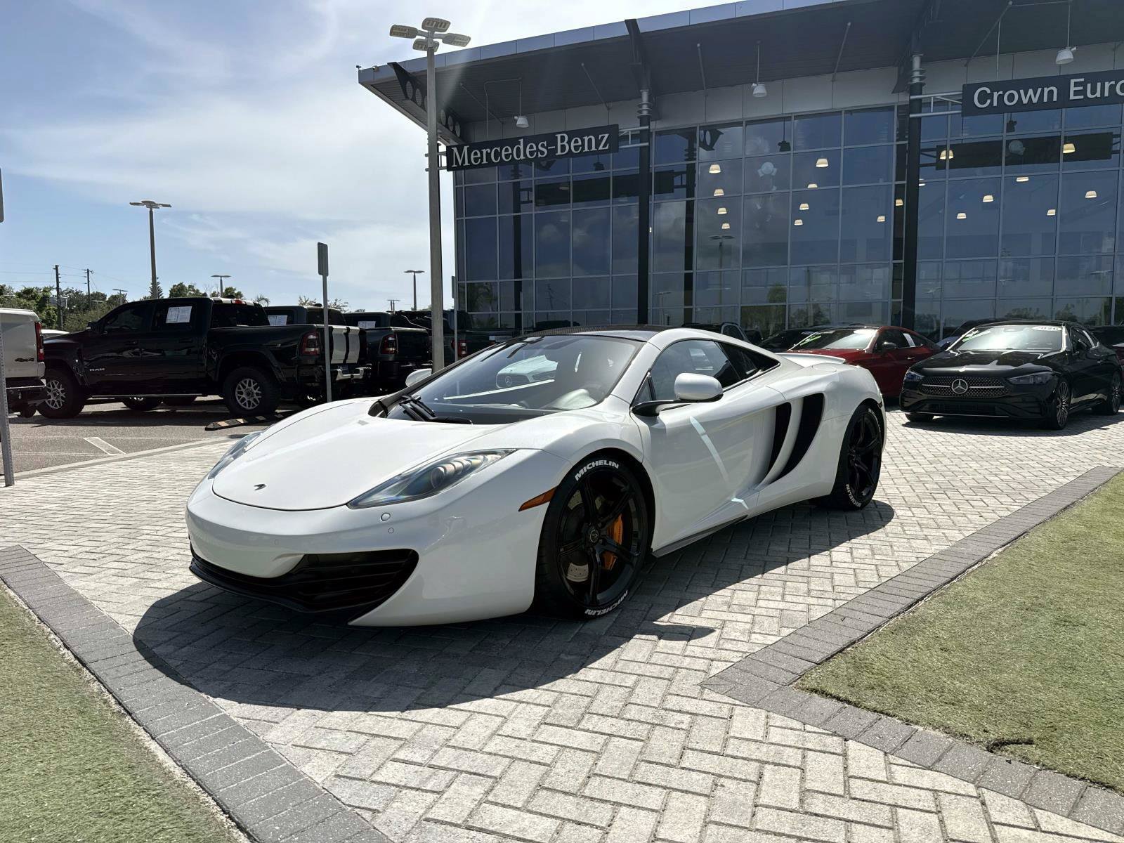 Used 2012 McLaren MP4-12C Coupe RWD image 2