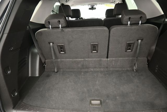 Used 2021 Chevrolet Traverse LS FWD image 26