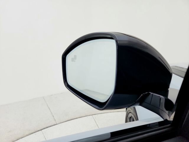 New 2026 Land Rover Range Rover Velar Dynamic SE image 22