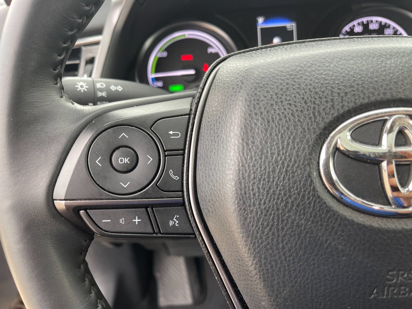 Used 2023 Toyota Camry SE w/ Audio Upgrade Package FWD image 25