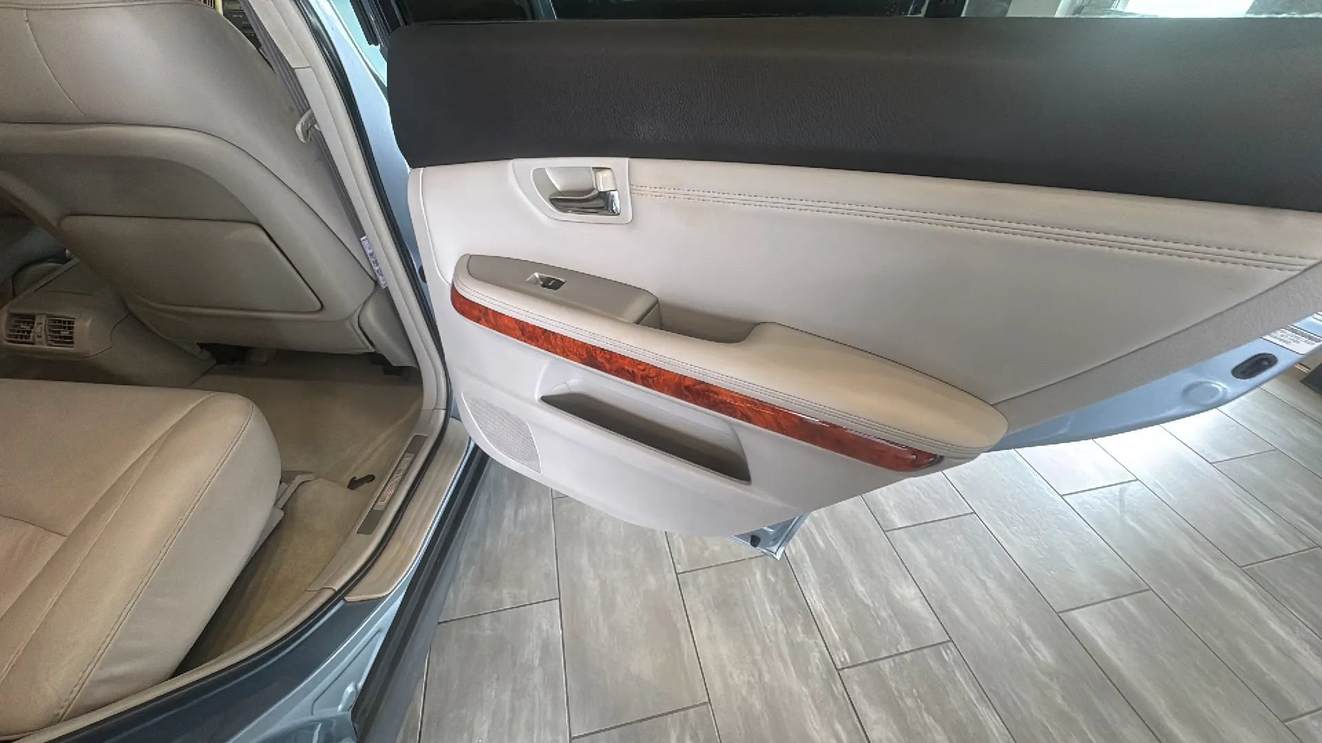 Used 2009 Lexus RX 350 AWD image 32
