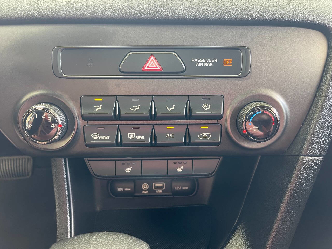 Used 2017 Kia Sportage LX w/ LX Popular Package image 32