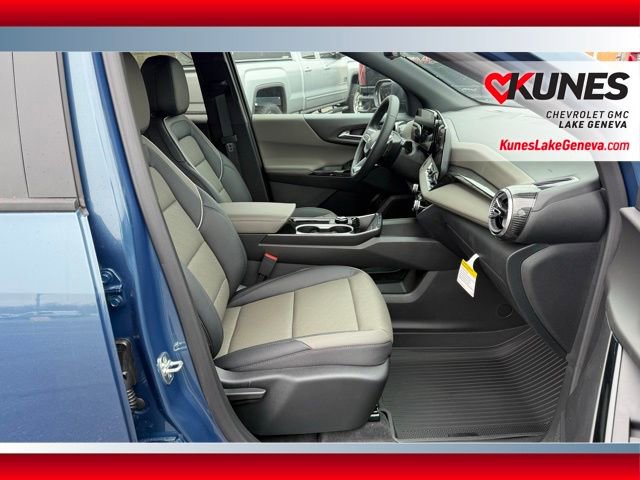 New 2026 Chevrolet Equinox LT w/ Convenience Package II image 18