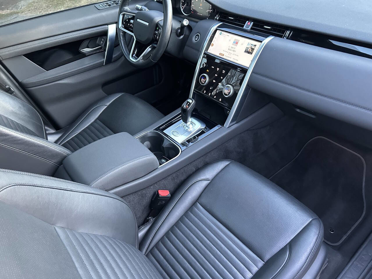 Used 2022 Land Rover Discovery Sport S AWD/4WD image 30