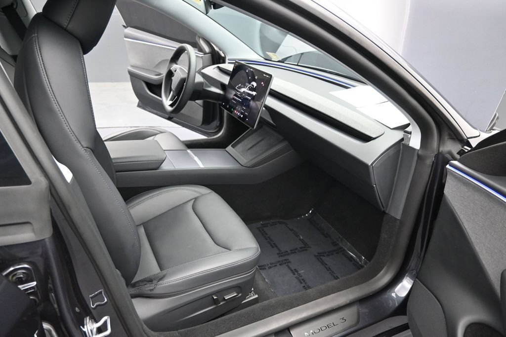 Used 2025 Tesla Model 3 Long Range RWD image 16